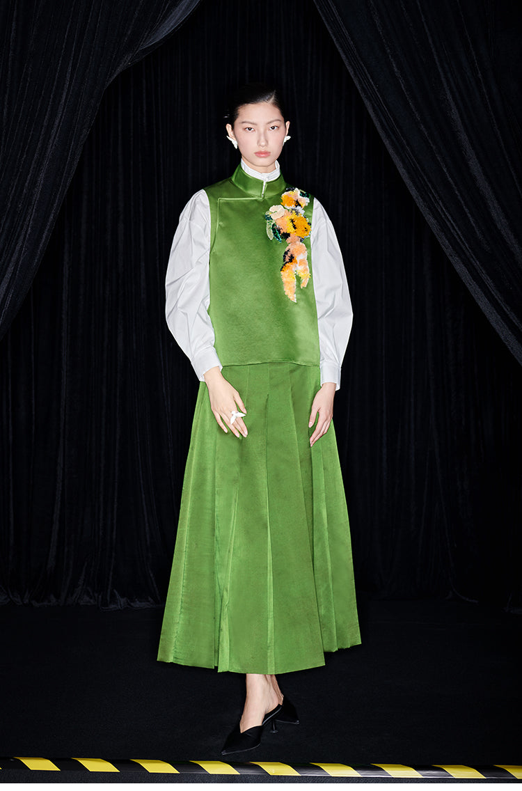 M essential Mackay designer Emerald Green Silk Anemone Raffia Embroidery Vest - jack.