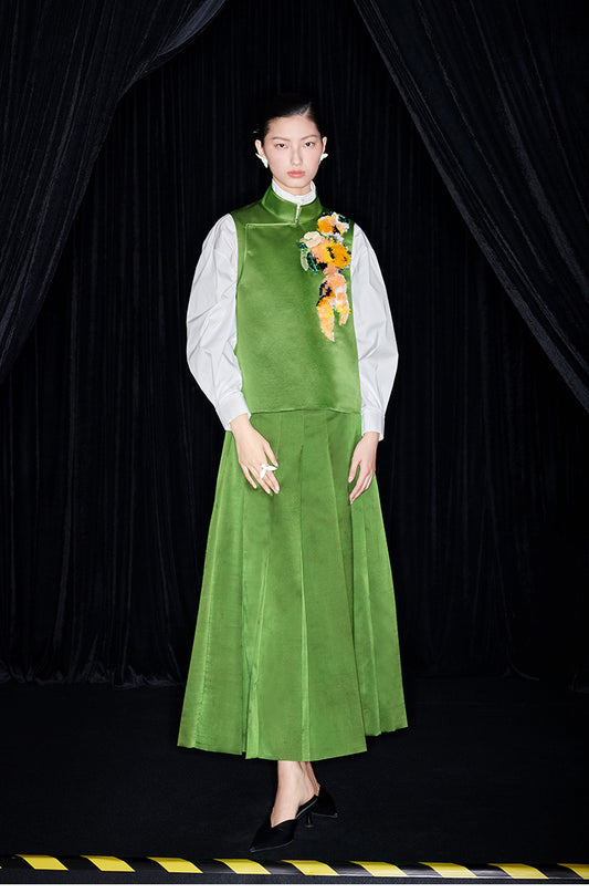 M essential Mackay designer Emerald Green Silk Anemone Raffia Embroidery Vest - jack.