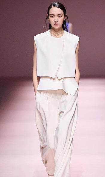 COMME MOI Lv Yan designer's curved placket cropped vest - POSEY.