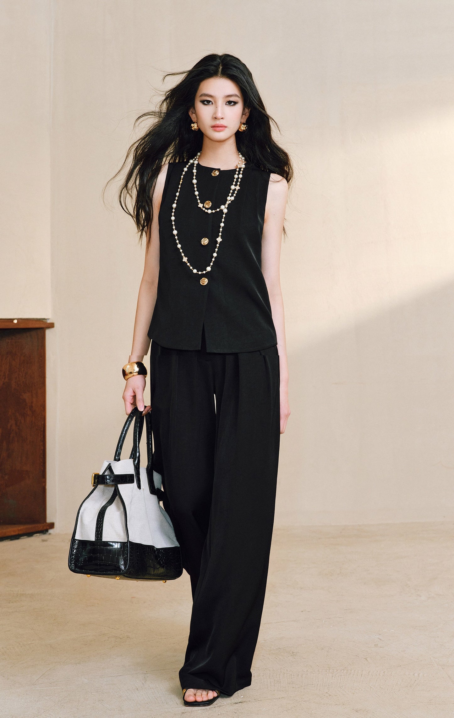 WANGXO | Skin-Friendly Fabric with High-End Metal Buckle Hand-Pinched Layered Urban Suit -NIXI