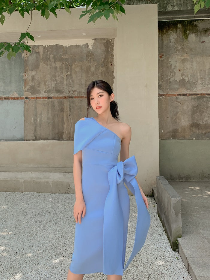 DOLLY Elegant French Style Slant Collar Sleeveless High Waist Midi Dress-QUINNE