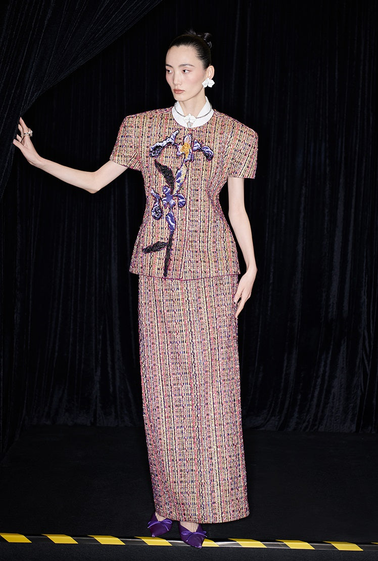 M essential Ma Kai designer kneaded gold coarse spinning iris stacked embroidery slim top - LIVING.