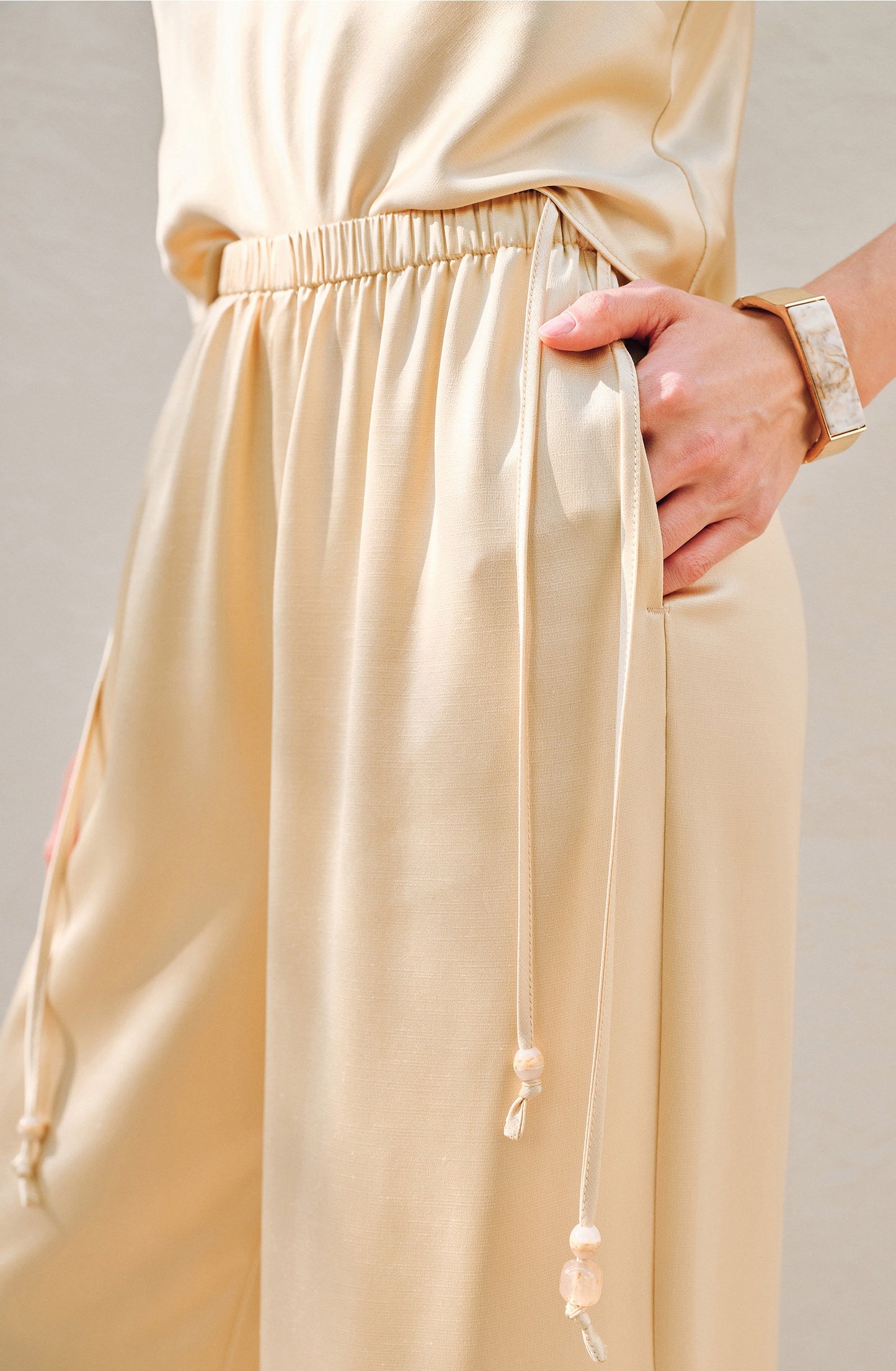 WANGXO | Hemp-Textured Acetate Satin  ight Luxury Lace Suspender, Shirt & Trousers Three-Piece Set- SARI