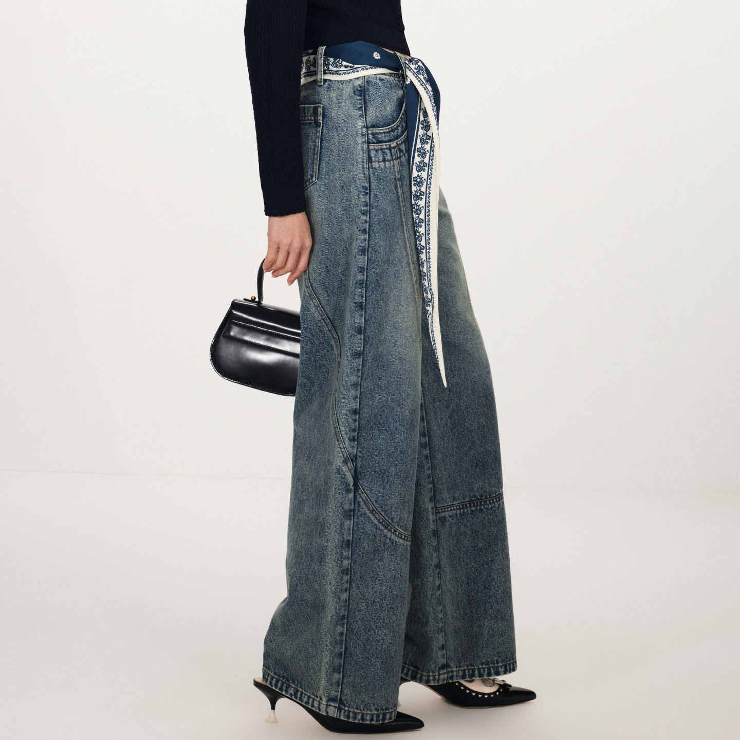 FAME frosted white printed silk scarf jeans  - SASKIA