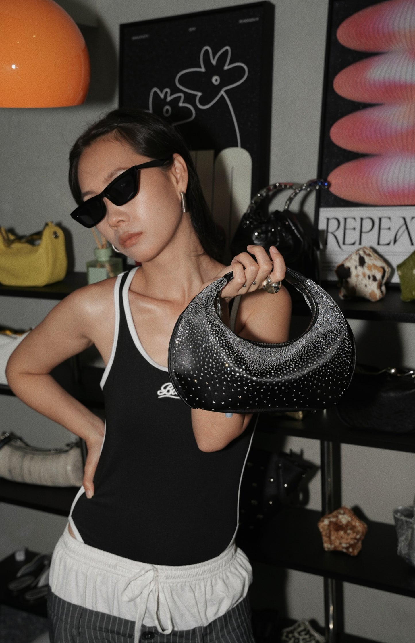 IUBALLET Piercing Diamond Encrusted Handbag - EIGHT.