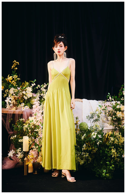 DOLLY Elegant Green V-Neck Sleeveless Slim Fit Backless Slit Resort Dress-JUN