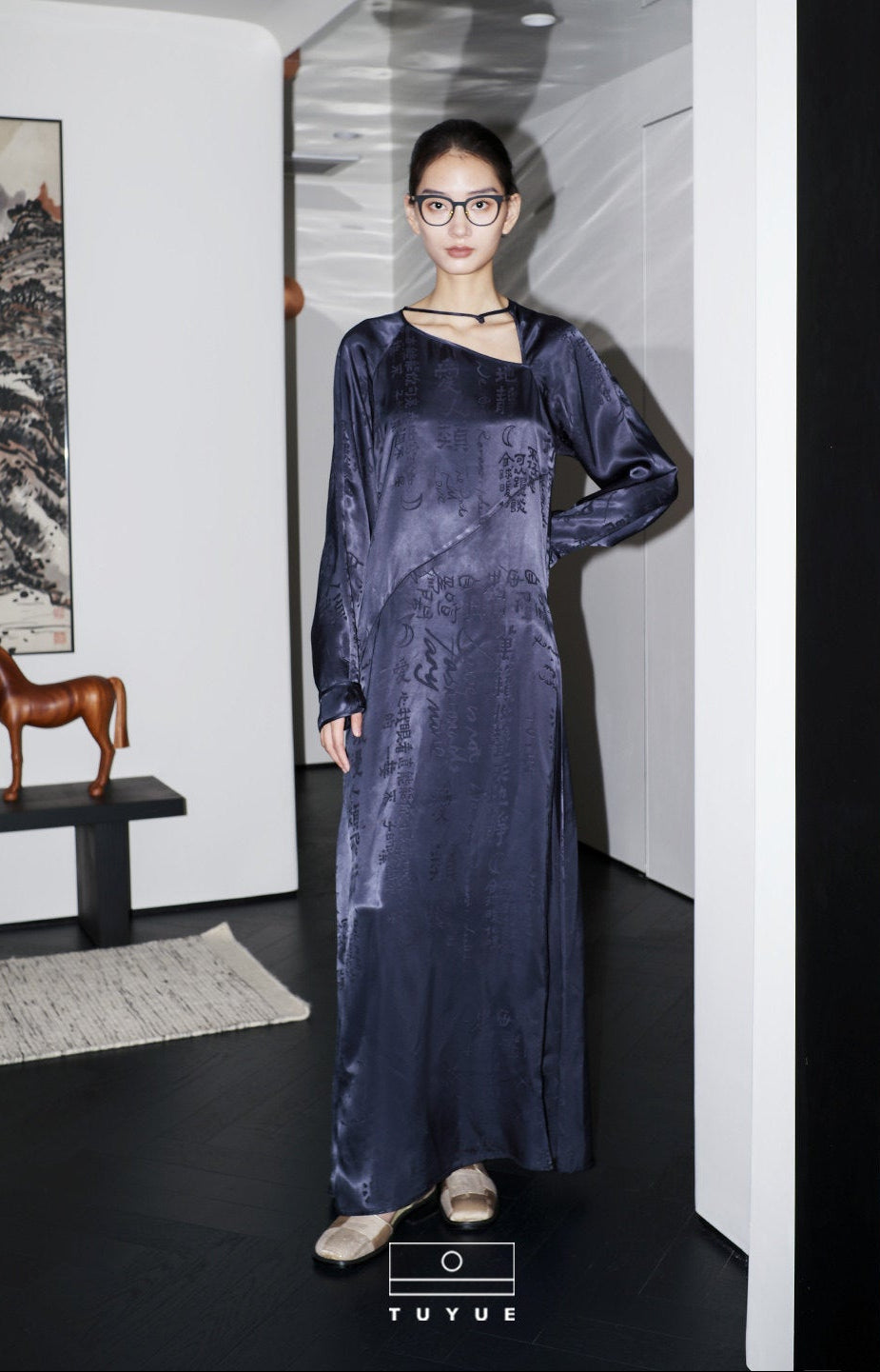 TUYUE Ancient diagonal satin handmade buckle slim dress- NAOMI.