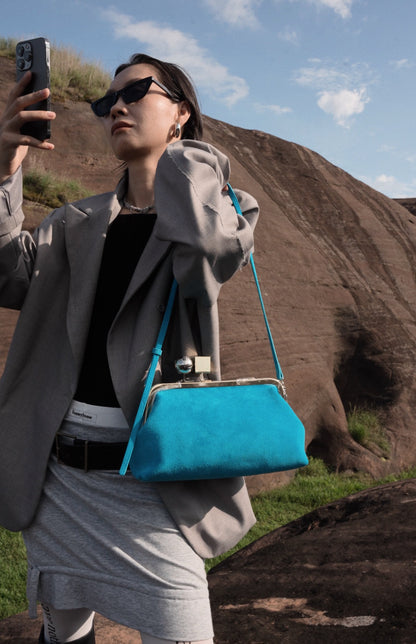 IUBALLET Star Rail Buckle New Mouth Gold Bag - LOVE.