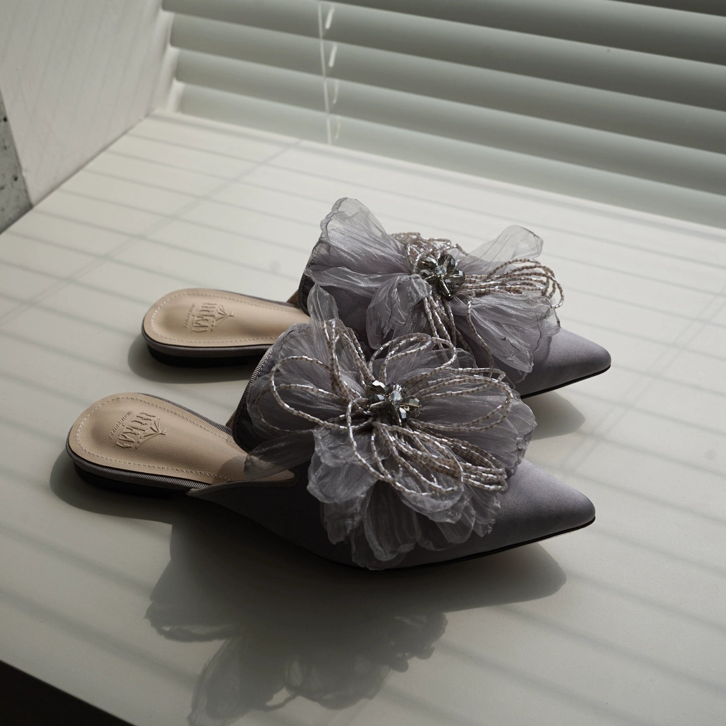 B-FEI flat pearl flower mules-MIYA.
