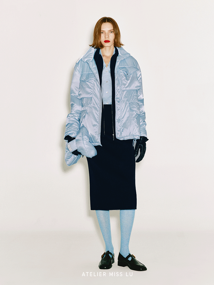 AtelierMissLu Fall/Winter 2024 Glacier Blue Trapezoidal Wristbag - CIDER