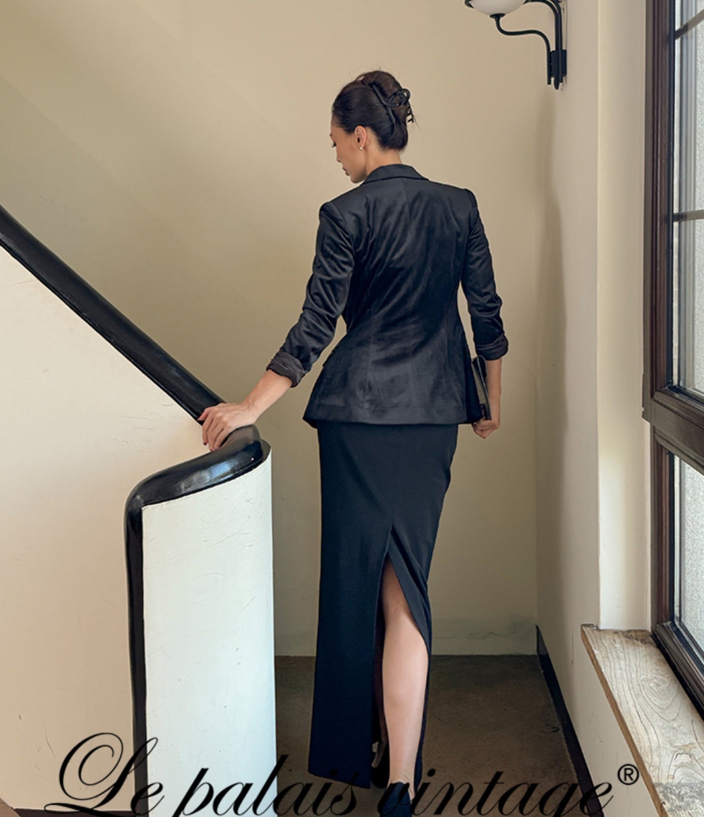 Le Palais Vintage Elegant Retro Black Velvet Stylish Three Piece Suit Set-LISI.