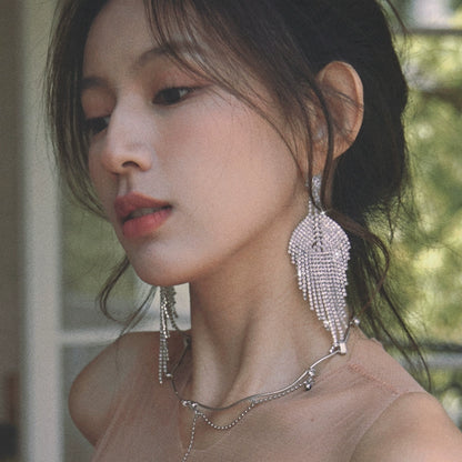 DOLLY High End Full Diamond Tassel Chic Earring-BOMA