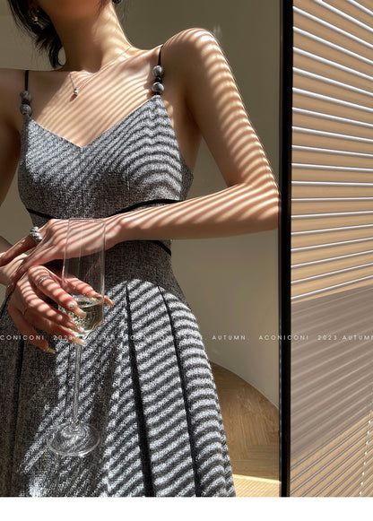 Aconiconi High End Gray V-Neck Sleeveless Hound Sooth Cocktail Dress- Kawashima Girl