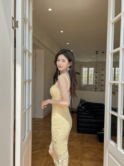 DOLLY Luxury Yellow V-Neck Sleeveless Slim Fit Lace Suspender Dress-TANYA