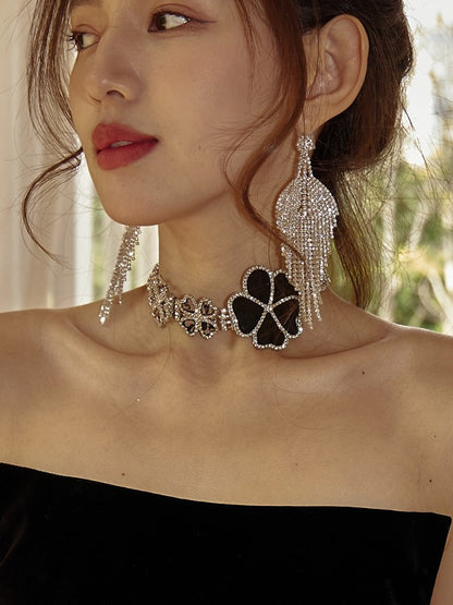 DOLLY High End Full Diamond Tassel Chic Earring-BOMA