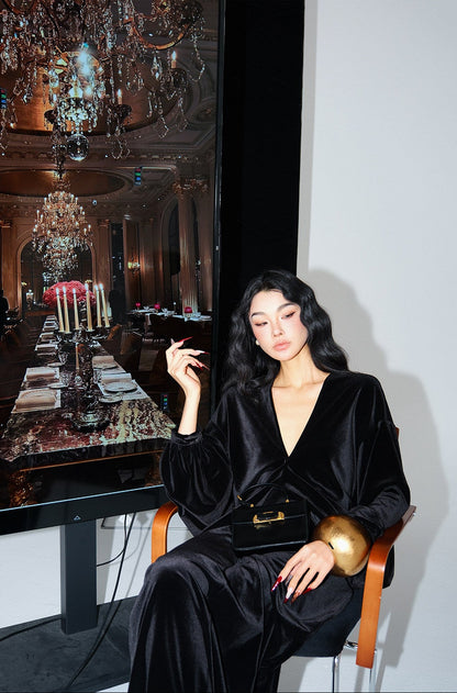 MEI SANGUAN Black velvet second-hand V-neck lantern sleeve dress - MIA