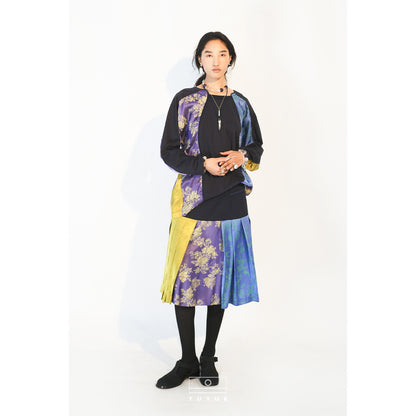 TUYUE Jacquard Paneled Sporty Silhouette Long-Sleeved T-Shirt- BLAKE.