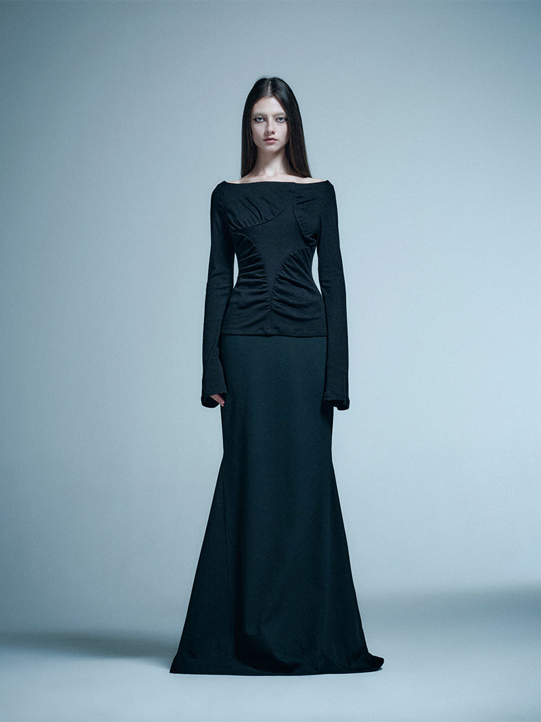 ANNAKIKI BLACK FOUR-POINTED STAR RUFFLED SLIM TOP-YUTO