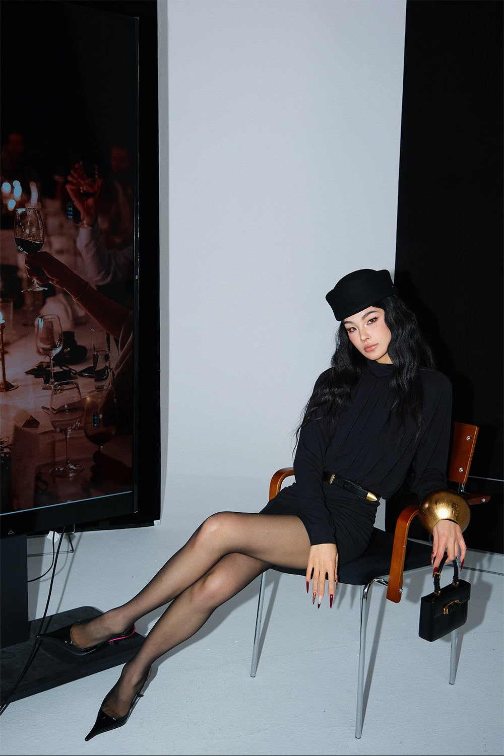 MEI SANGUANG Black semi-turtleneck hip-hugging short dress - SABASTIAN