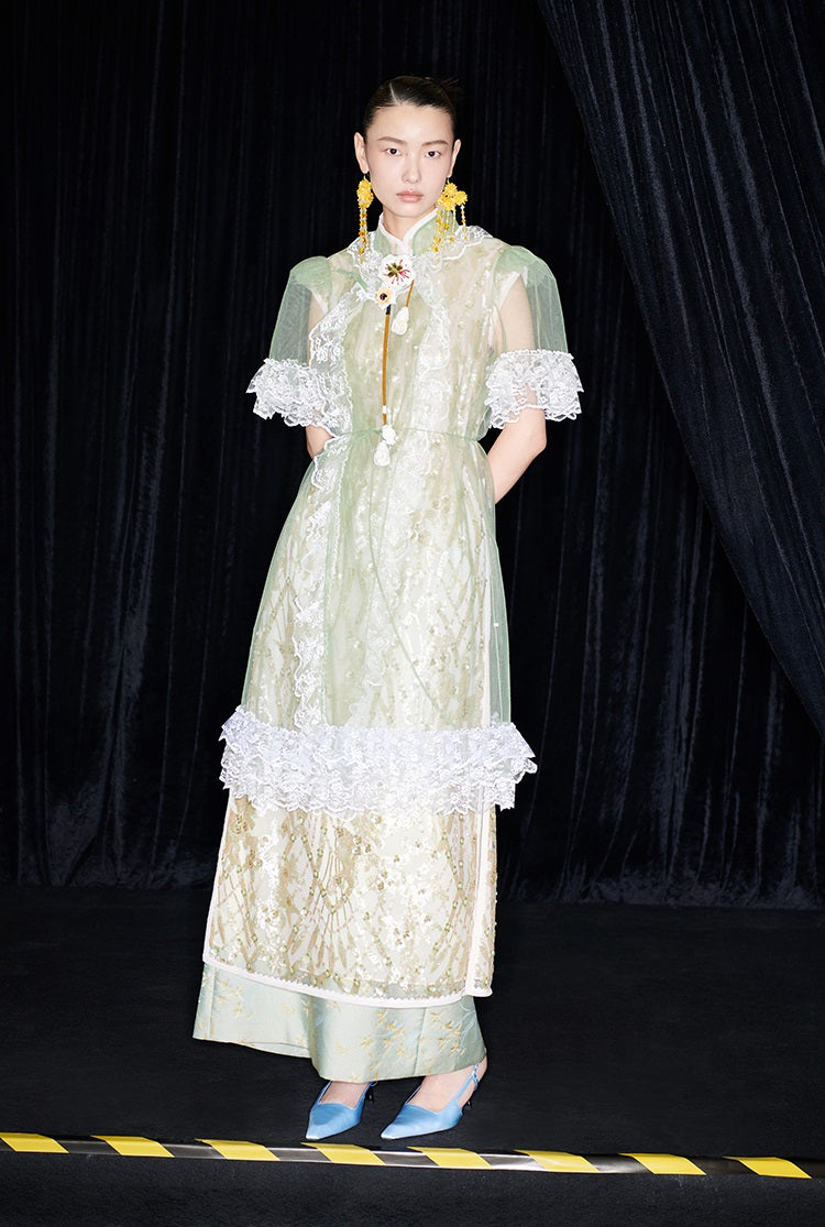 M essential Mackay designer Ear Mesh lace welt stand-up collar dress - DOUNT.