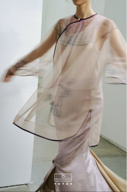TUYUE Ancient Tailoring Blue and White Porcelain Mesh Top - HOZIER.