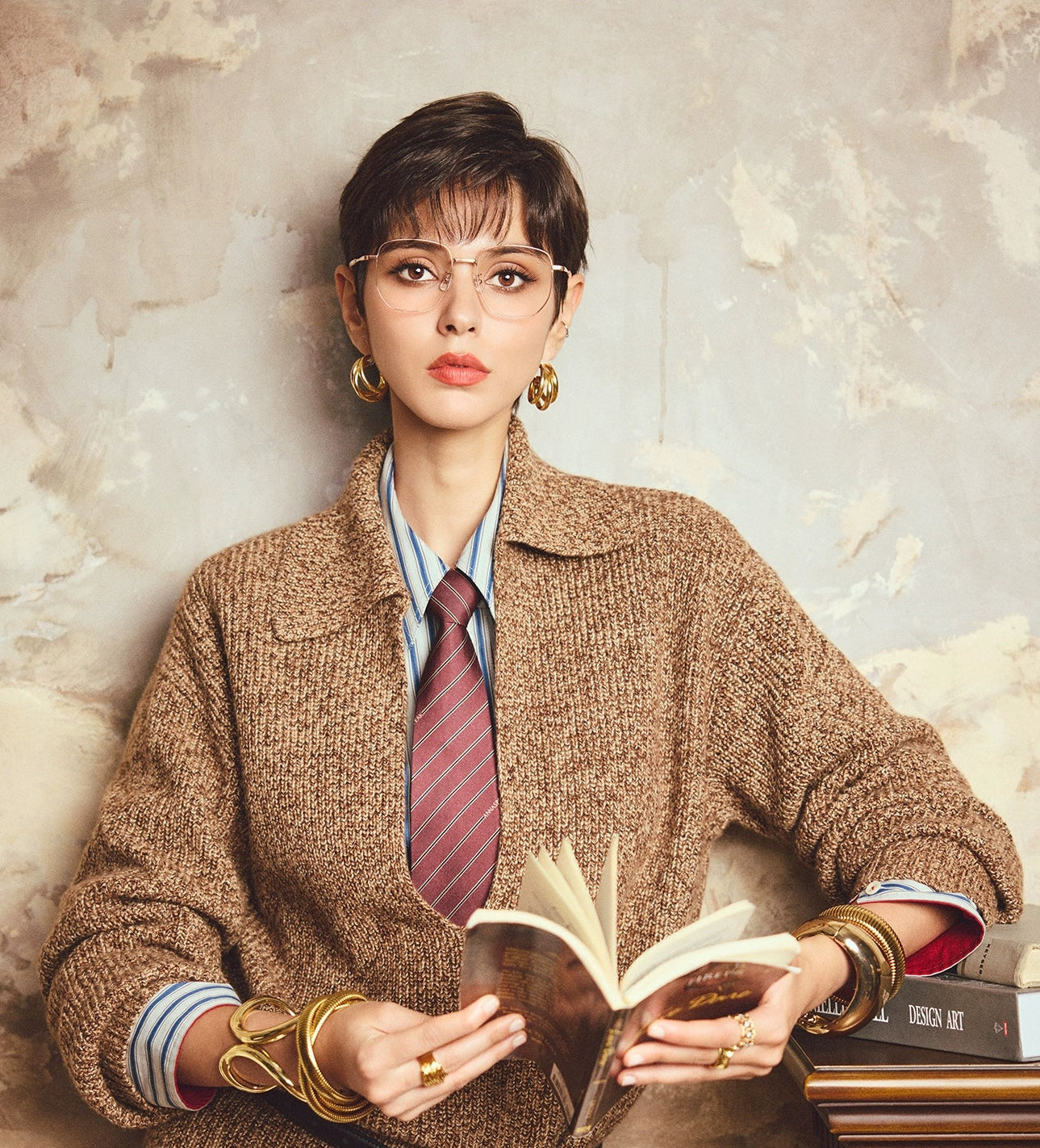 ANNASPEAK deep V loose knit sweater-CHERRY.
