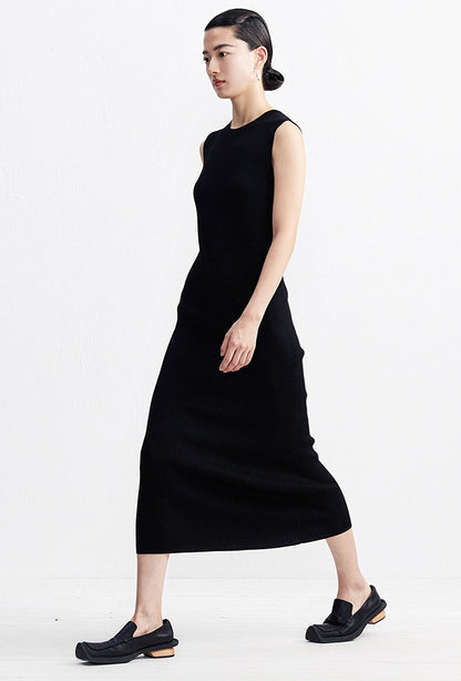 ZHUCHONGYUN Elegant Sleeveless Crew Neck Slim Knit Dress--ALUCARD.