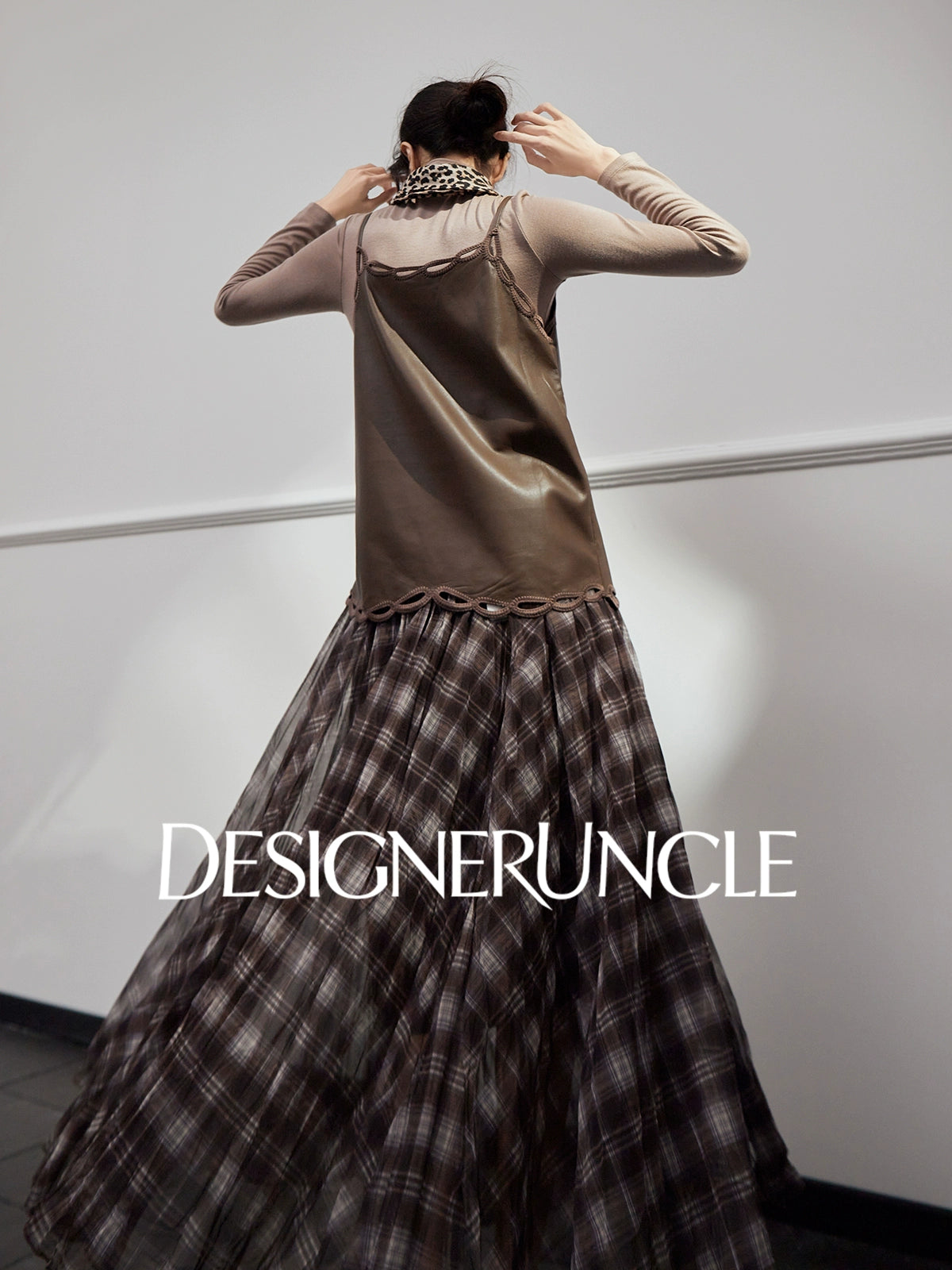 DGU "Wind Hidden Woman" maroon suspender layered slimming layered top - LAYE.