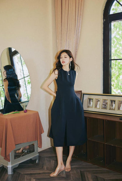 DOLLY Black Retro Style Crew Neck Sleeveless Slim Fit Midi Slit Office Dress-SIOBHAN