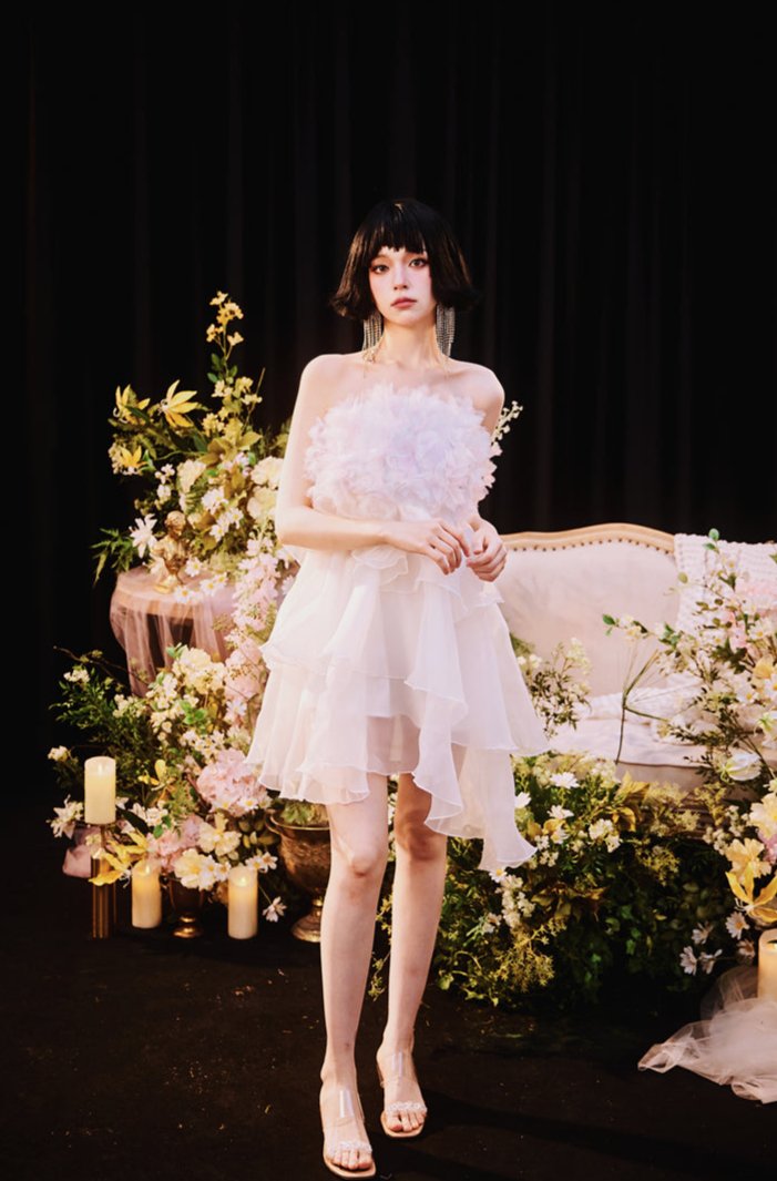 DOLLY Luxury White Feather Tube Top Flower French Style Dress-Hola