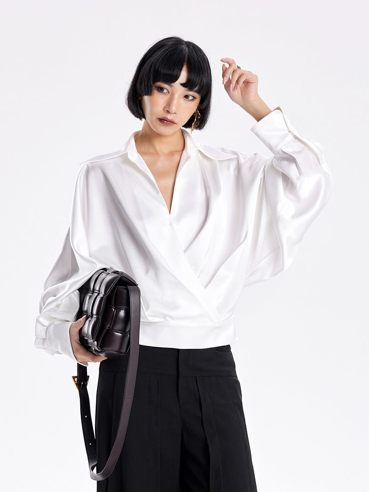 TINY IN v-neck dolman sleeve satin casual top -GAG