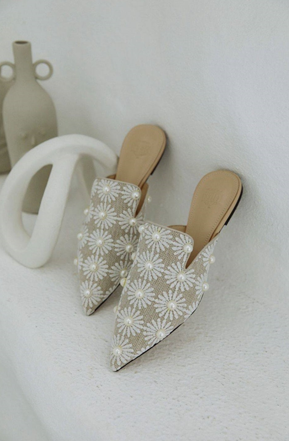 B-FEI pearl pointed toe flat heel-CAET.