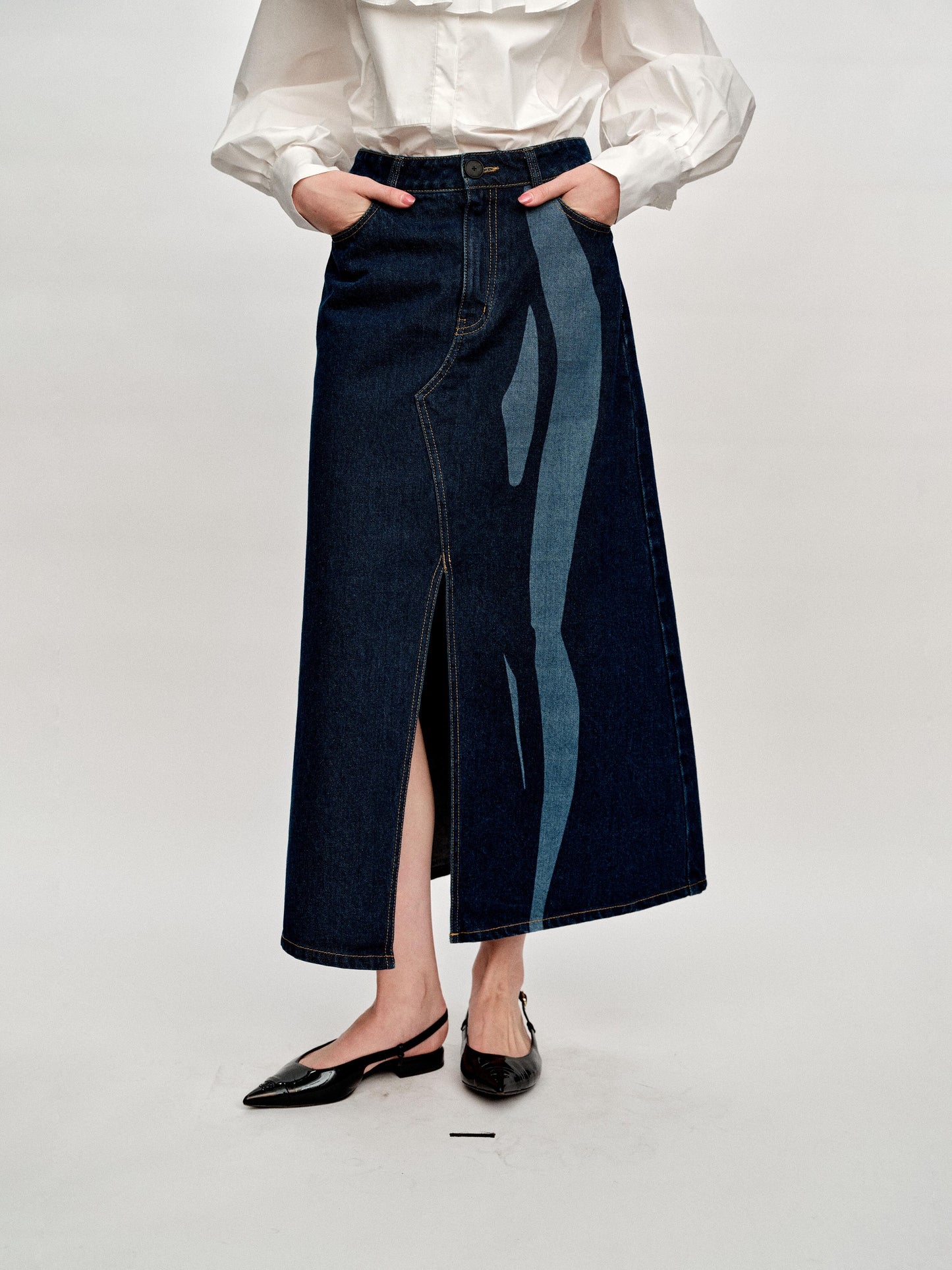 SERRER Abstract body print denim slit long skirt - LOLA.