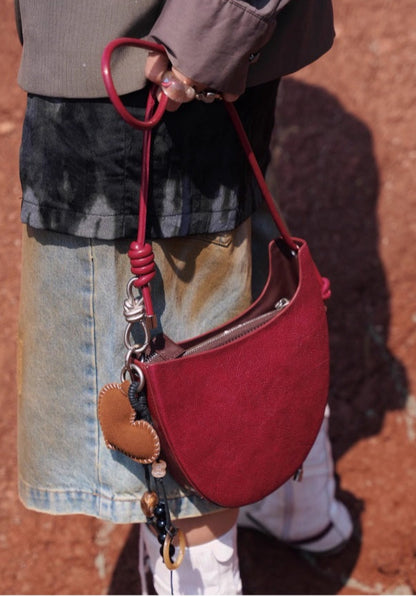 IUBALLET Sleek Leather Saddle Bag - GRANT.