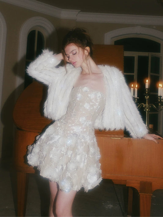 Wardrobes by Chen Luxury White Crystal Diamond Chain Tassel Short Fur Jacket-Leni