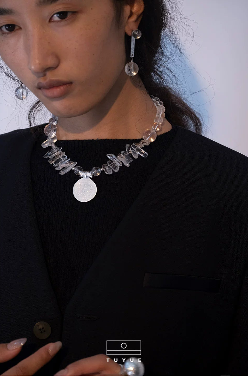 TUYUE natural conformal hidden crystal bead temperament necklace- TROY