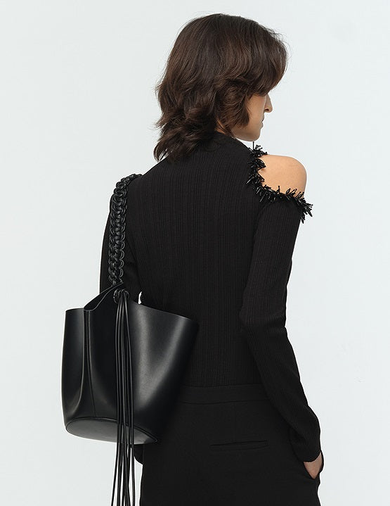 COMME MOI Lu Yan designer's new women's off-the-shoulder stud bead slim wool knitwear - TIRED.