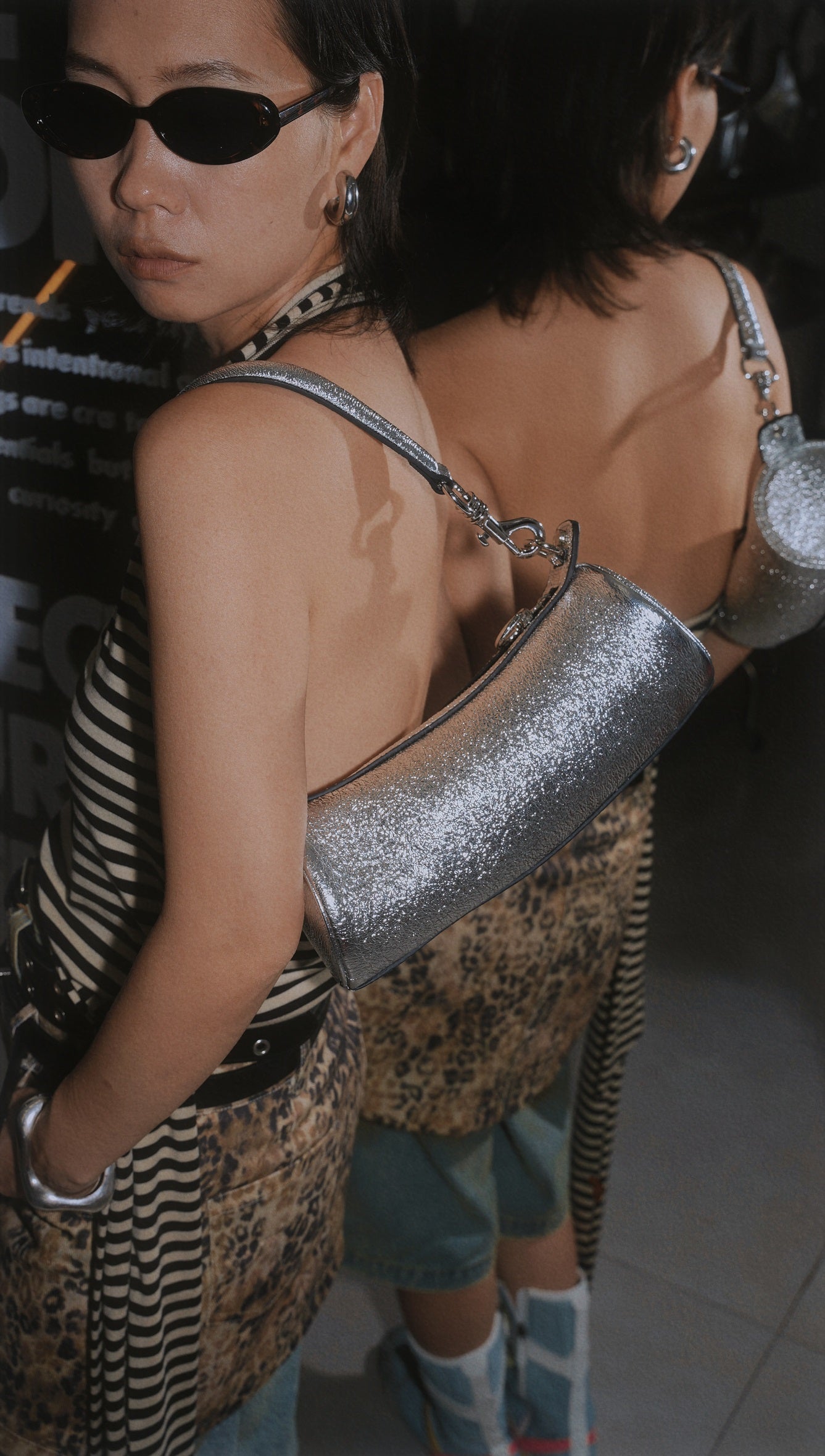 IUBALLET cyber cylinder underarm leather one-shoulder crossbody handbag - ALOE.