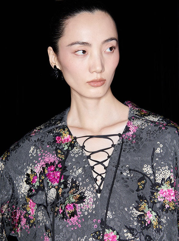 M essential Mackay designer cherry blossom print beads scissor neck loose top - NOCTAINE.