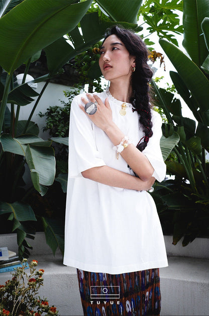 TUYUE Casual White 100% Cotton Moon T-Shirt- AMBER.