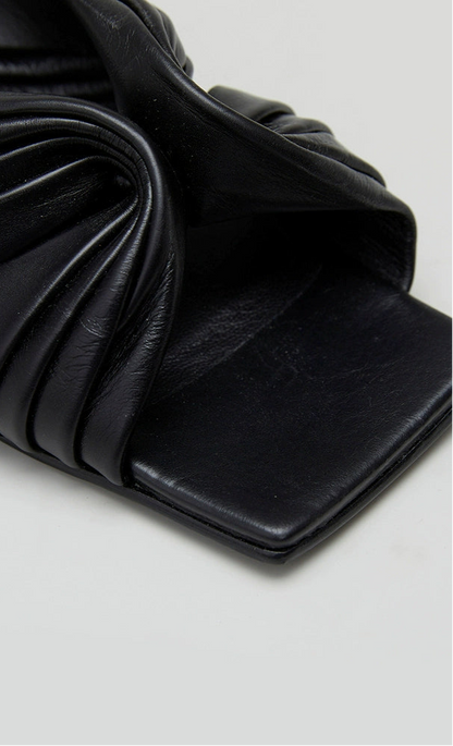 ZHUCHONGYUN Summer Black Tile Multi-Layer Pinch Pleated Shoes-ROTA.