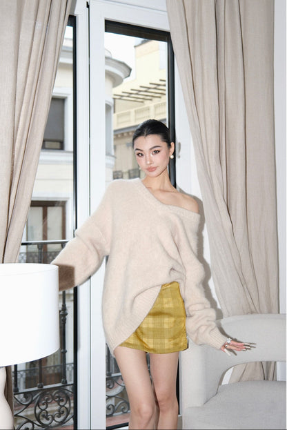 MEI SANGUAN beige V-neck loose and lazy sweater - IMOGEN