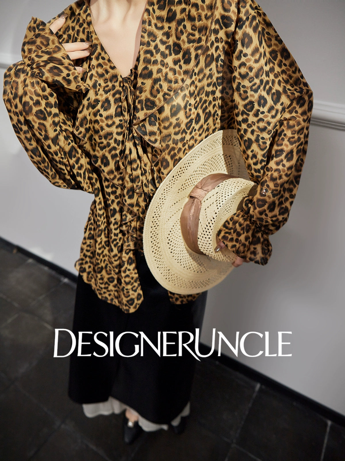DGU |Leopard print light luxury niche loose retro V-neck design long-sleeved top - GLORY.