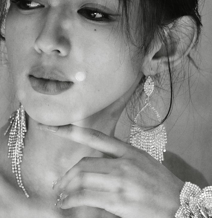 DOLLY High End Rhinestone Tassel Clip Earring-ARIA