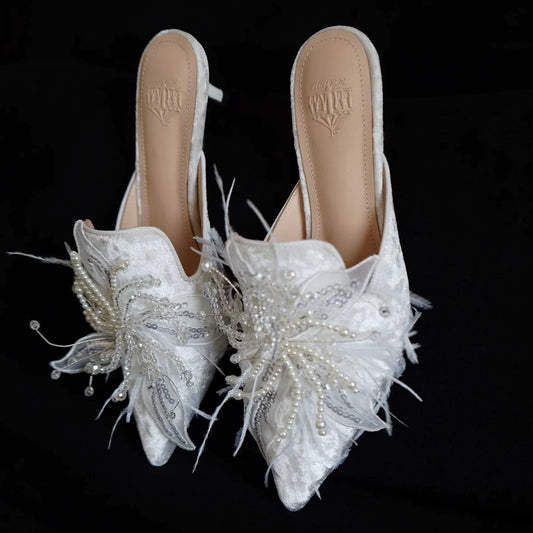 B-FEI's feather embroidered kitten heel-CARO.