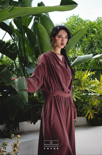 TUYUE Brown red loose drape collar cinched waist long-sleeved dress - JULIET.