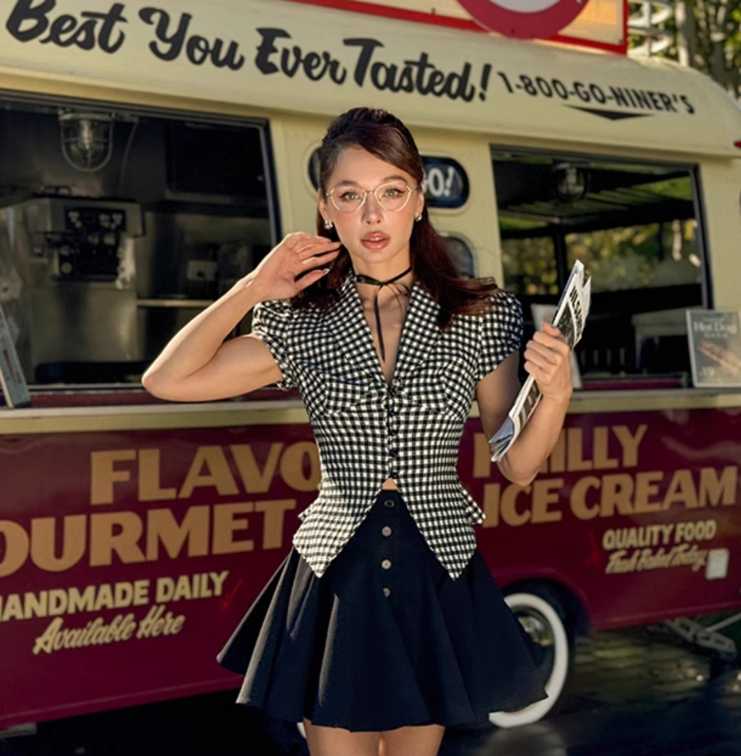 Le Palais Vintage Black & White Plaid Slim Puff Sleeve Shirt-ARARAGI.