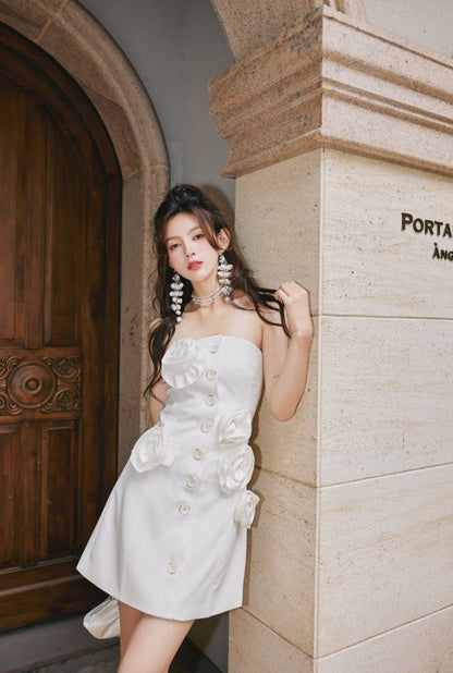 DOLLY Elegant White Flower Bud Chest Wrap High Waist Shor t Banquet Dress-LOLO