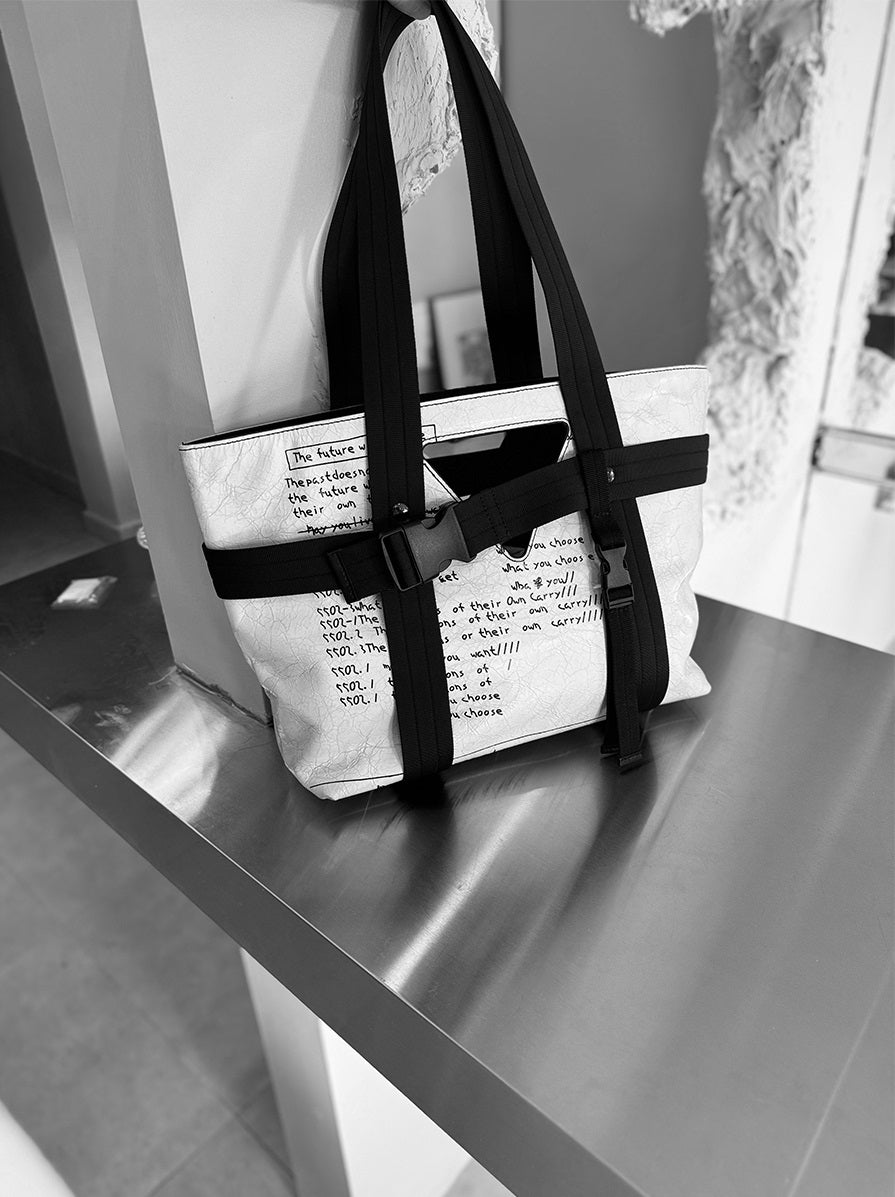 IUBALLET Turf Cobbler's Leather Tote Bag - GOLD.