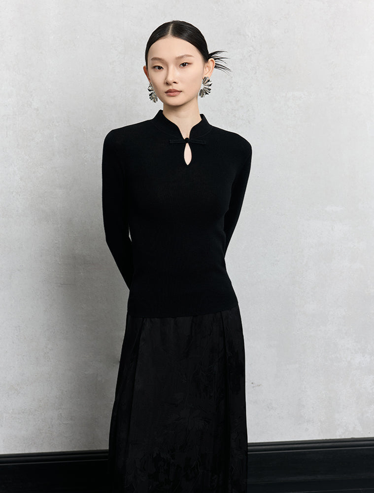 HECO Plain Worsted Wool Cheongsam Collar Buckle Knitwear - close.